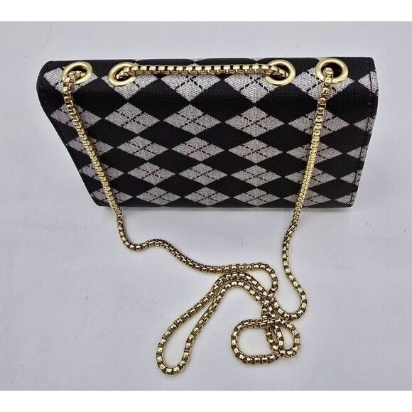 Chic Black & White Checkered Crossbody Bag With Gold Chain & Geometric Clasp - Picture 3 of 7